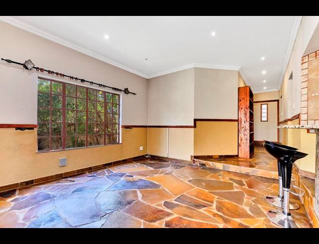 2 BEDROOM PROPERTY TO RENT IN BRYANSTON